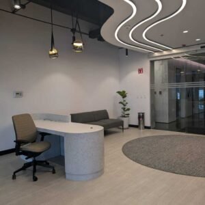 Oficina amueblada en renta en Pabellón M