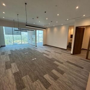 Oficina en torre corporativa en zona Santamaría, Monterrey, Nuevo León