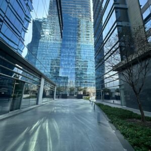 Oficina nueva en renta en zona Valle Oriente, San Pedro Garza García.